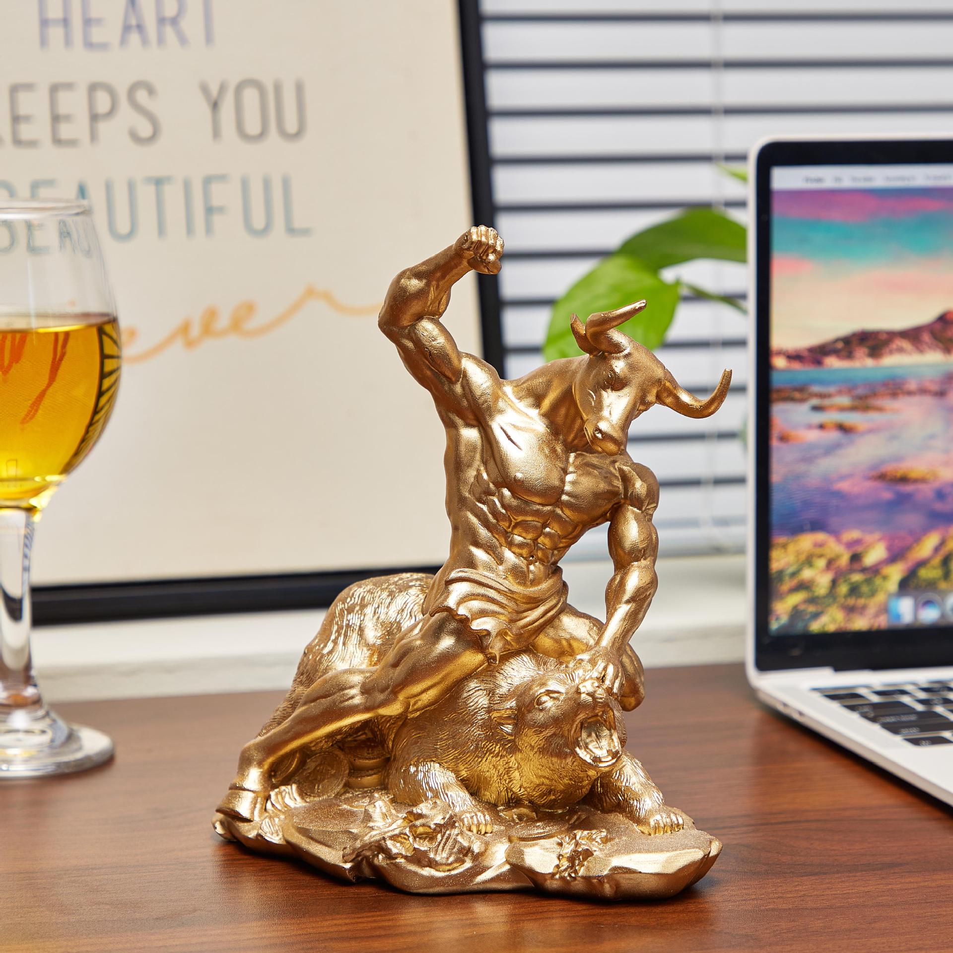 Statue de combat taureau-ours  - Home Office With Bookshelves avis et prix
