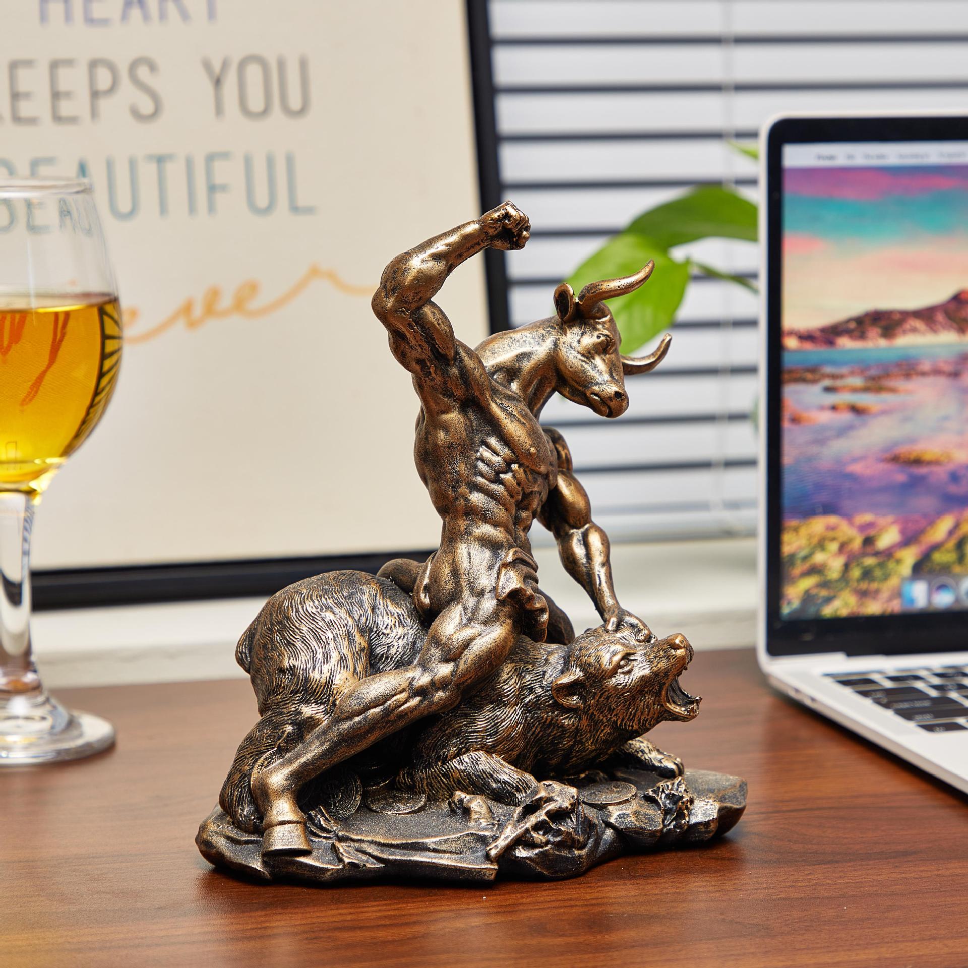 Statue de combat taureau-ours  - Home Office With Bookshelves avis et prix